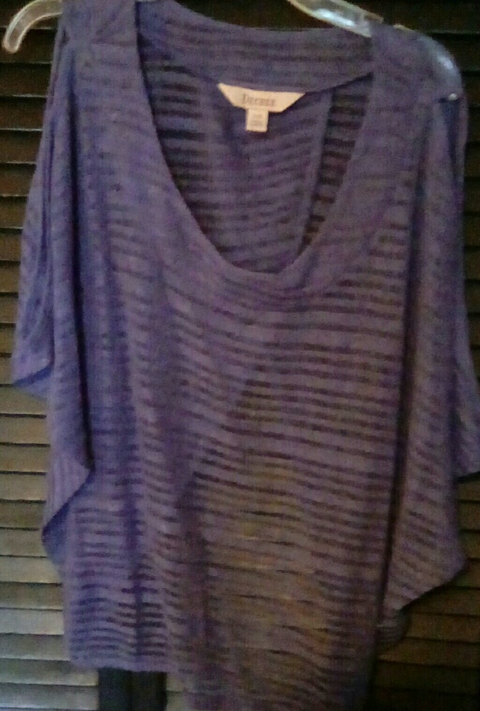 Decree Purple shrug top